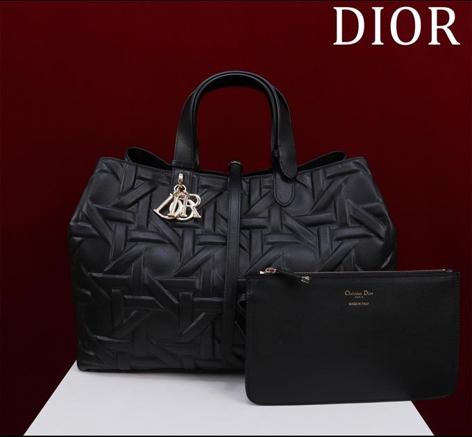 2025228Y 930P182147132